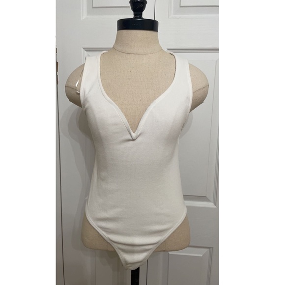 NWT White V Neck Tank Bodsuit - Picture 1 of 1